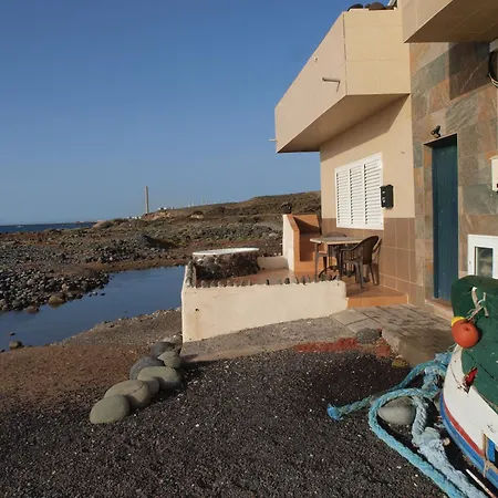 Sunrise Directly At The Sea Appartamento *