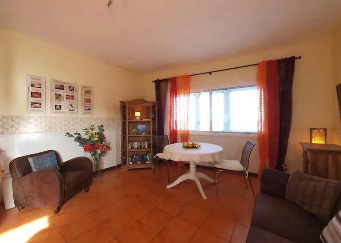 Sunrise Directly At The Sea דירה