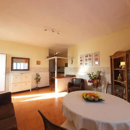 Διαμέρισμα Sunrise Directly At The Sea